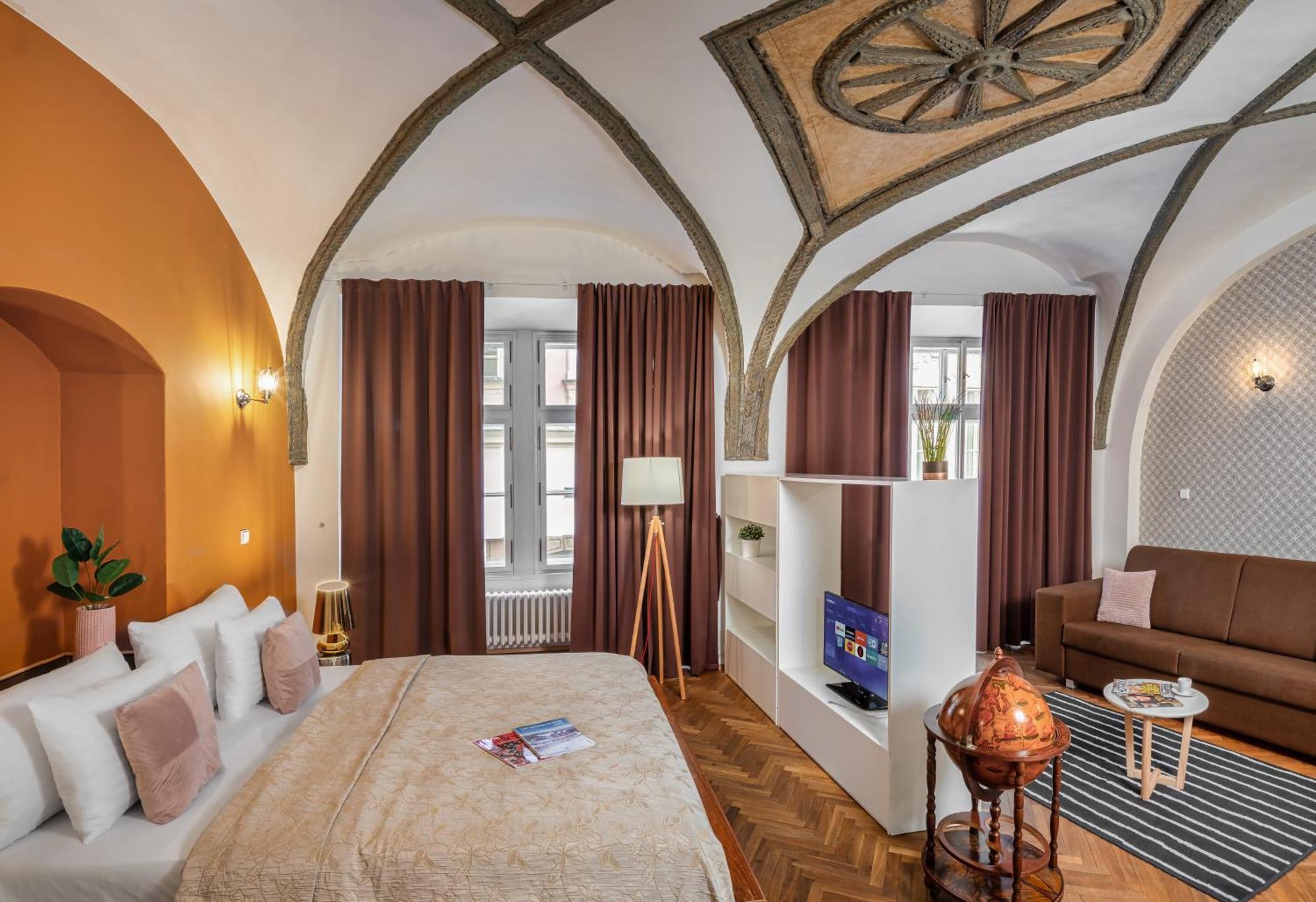 7 Tales Apartments By Adrez Prague Ngoại thất bức ảnh