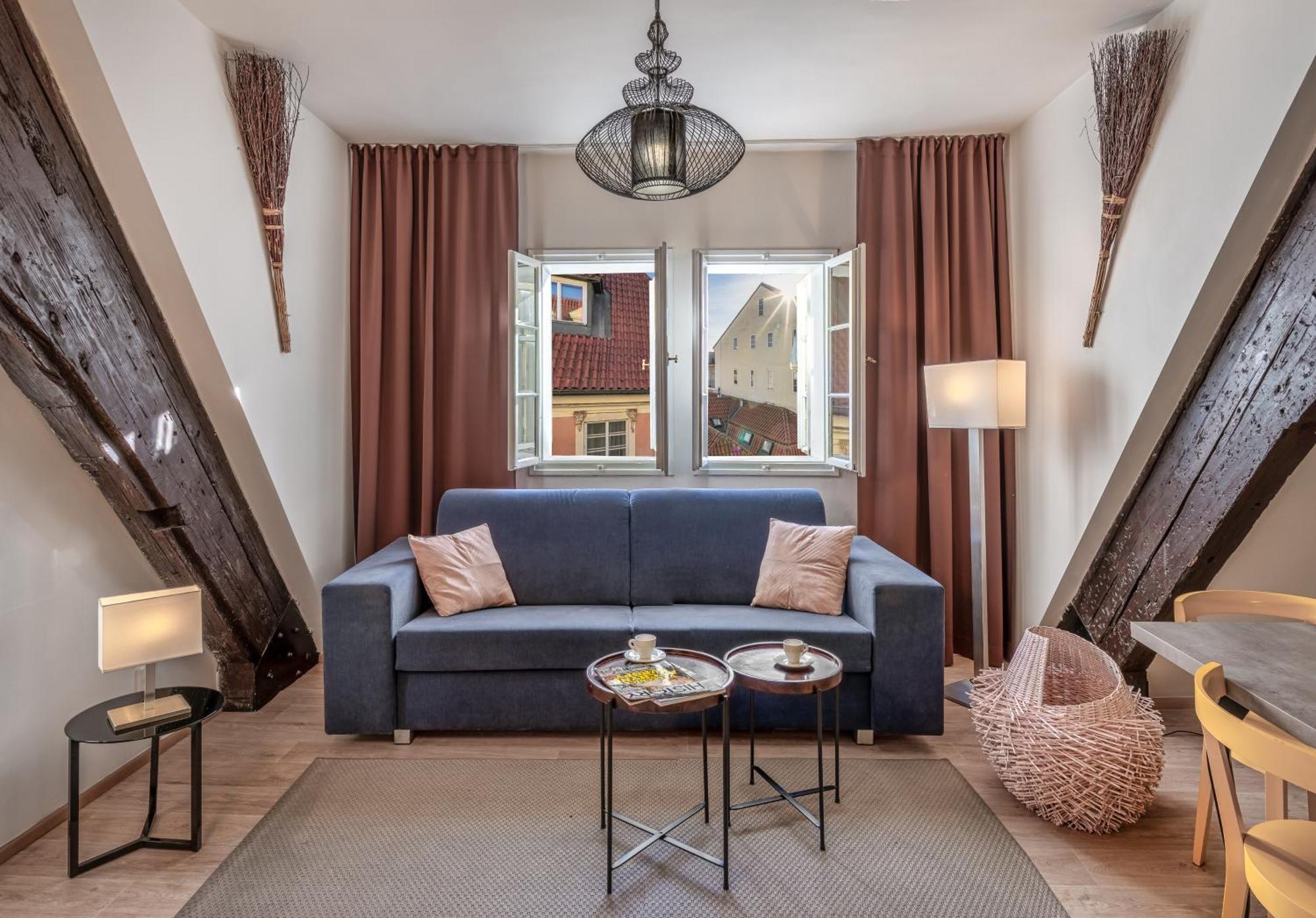 7 Tales Apartments By Adrez Prague Ngoại thất bức ảnh