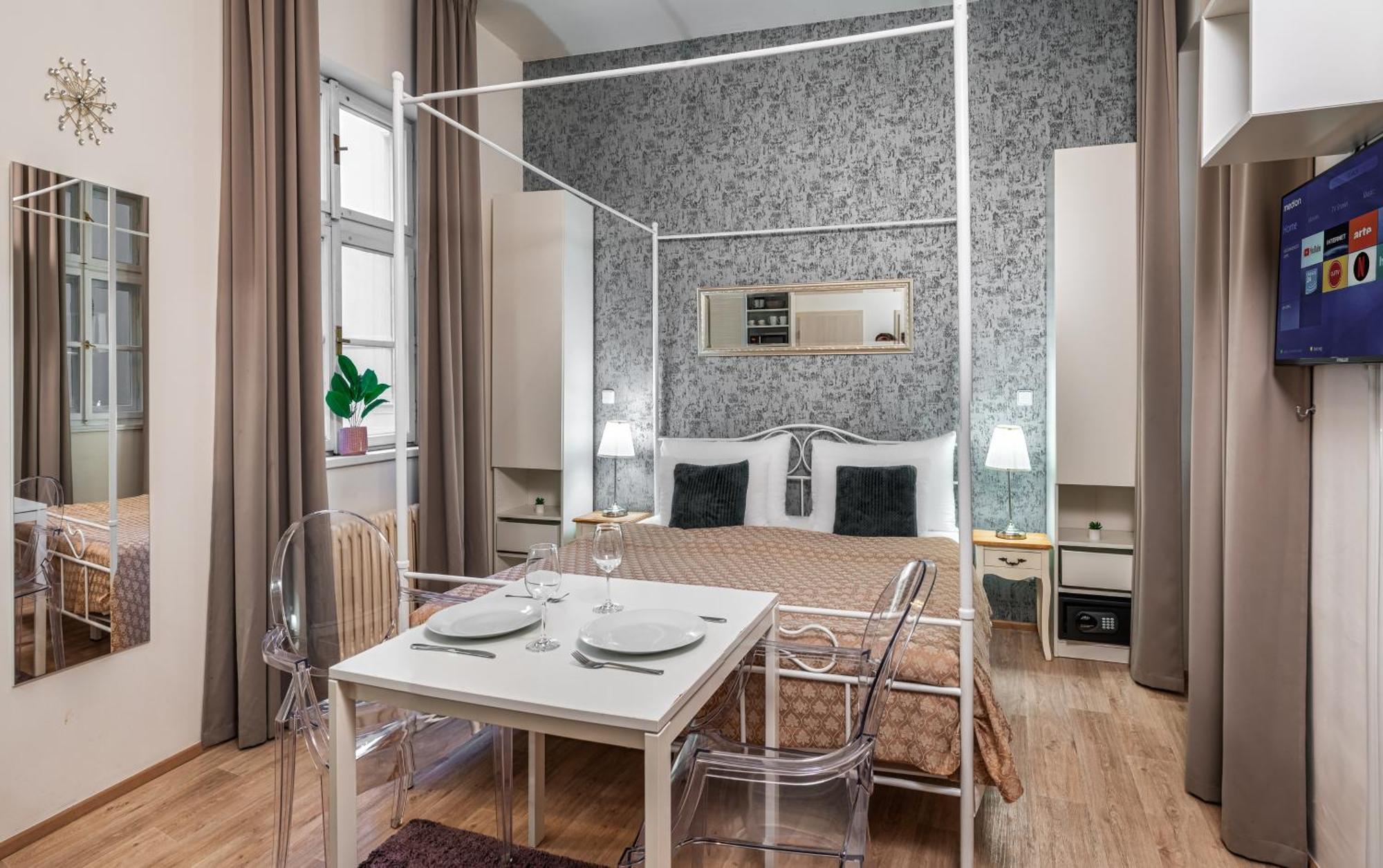 7 Tales Apartments By Adrez Prague Ngoại thất bức ảnh