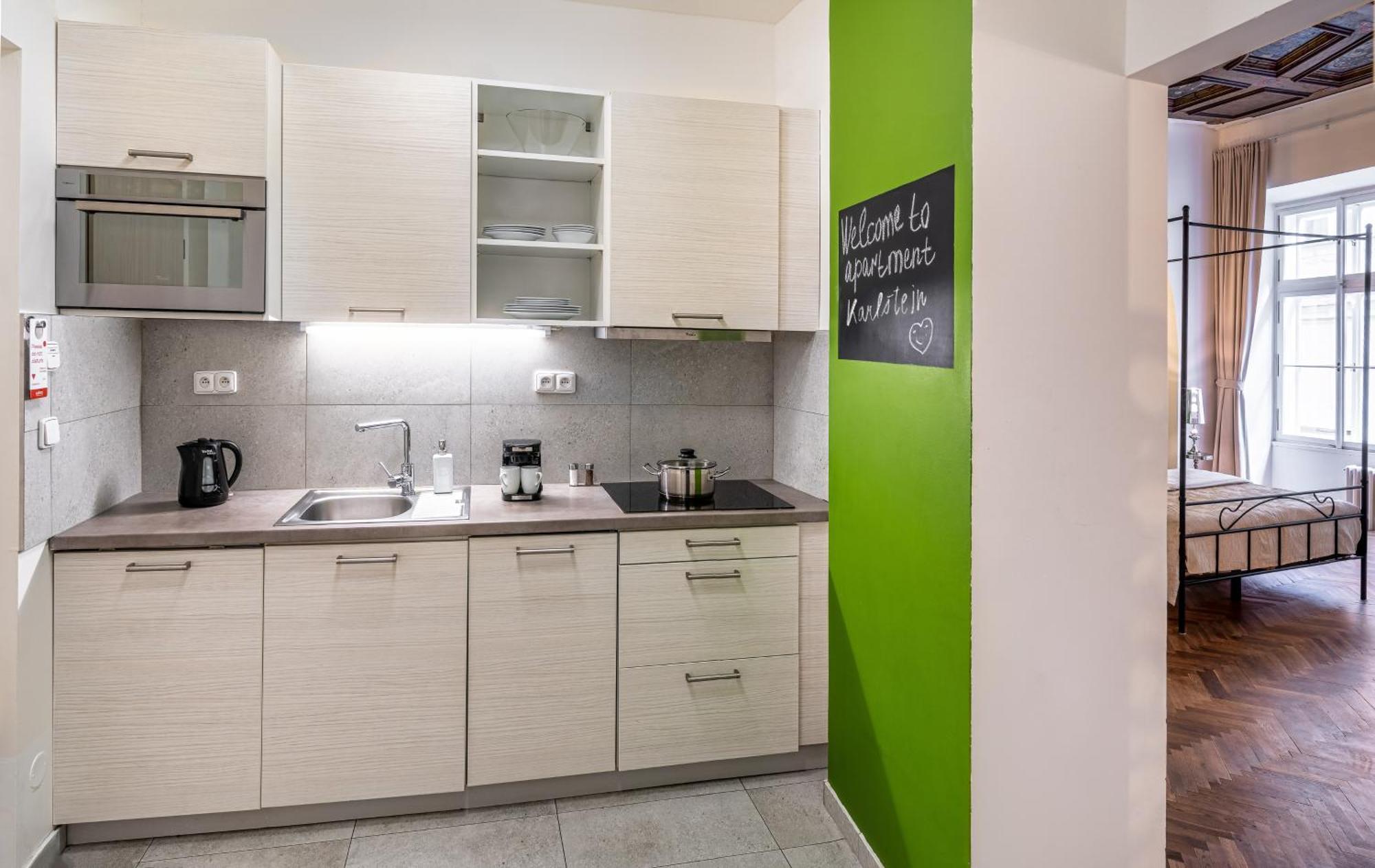 7 Tales Apartments By Adrez Prague Phòng bức ảnh