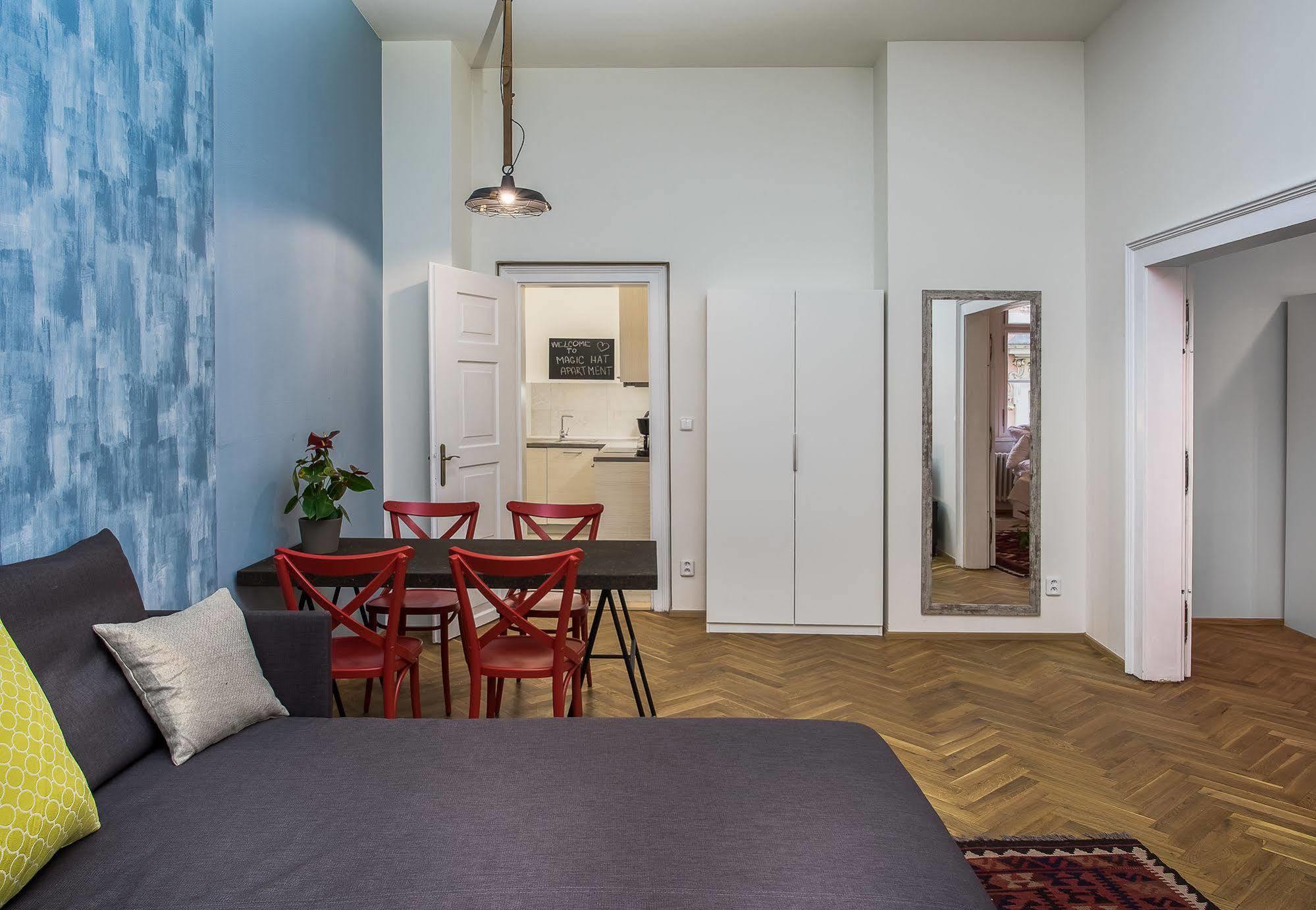 7 Tales Apartments By Adrez Prague Ngoại thất bức ảnh